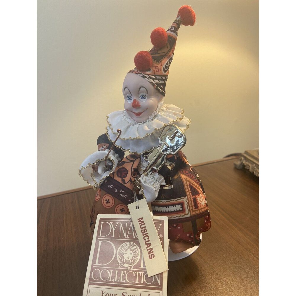 Vintage Dynasty Doll Musician Porcelain Pierrot Jester Clown Doll 10" Violin NWT